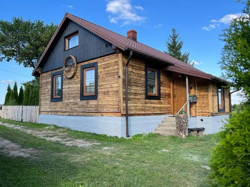 Dom na wsi czy mieszkanie w mieście – co wybrać dla lepszego życia?