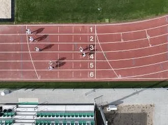Ile kosztuje budowa bieżni lekkoatletycznej? Przewodnik po wydatkach i możliwościach