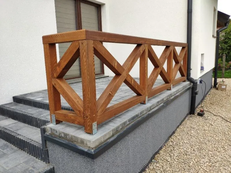 Złote zasady, jak zamontować balustradę drewnianą na schodach krok po kroku