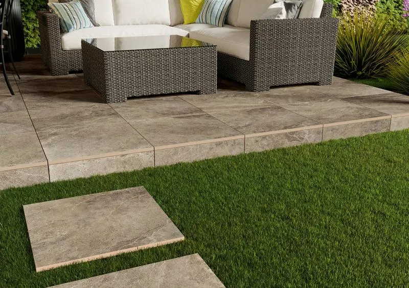 Narzędzia i materiały do montażu płytek